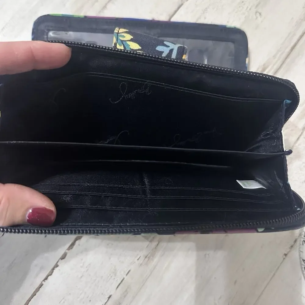 Vera Bradley Wallet Zip Around Turn Lock Midnight Blues Quilted Trendy‎ Fabric